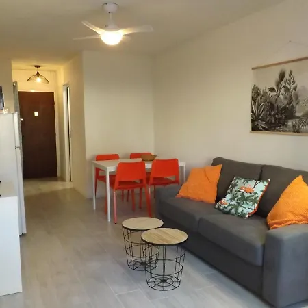 Le Estella Appart: Beachside Serenity With Parking & Wi-fi