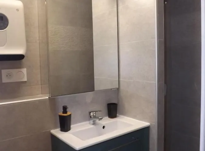 Appartement Le Estella - Parking Wifi Au Calme 2 Min Plages - Resid Le Rayol - Pros Servicesconciergerie Motte *