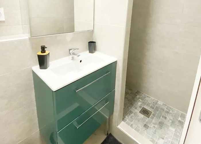 Le Estella - Parking Wifi Au Calme 2 Min Plages - Resid Le Rayol - Pros Servicesconciergerie Motte Appartement La Grande-Motte